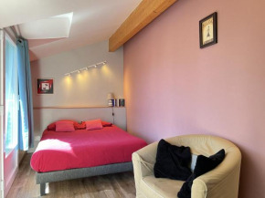 Retreat in Toulhouse for 2 guests